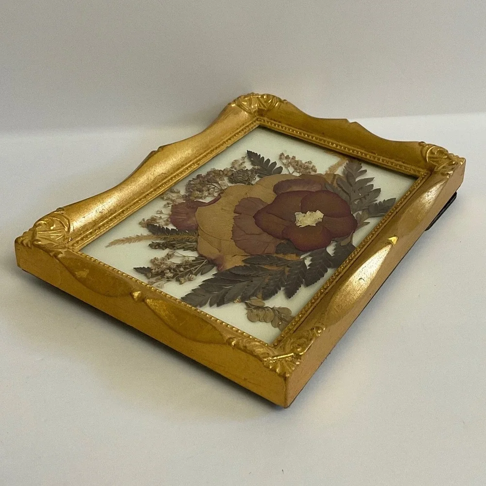Romantic Cottagecore Pressed Flower Art Gold Fluted Frame Small Tabletop Decor